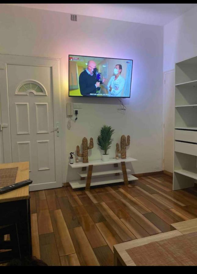 Boujan-sur-Libron Studio Meuble Tout Equipe!! מראה חיצוני תמונה